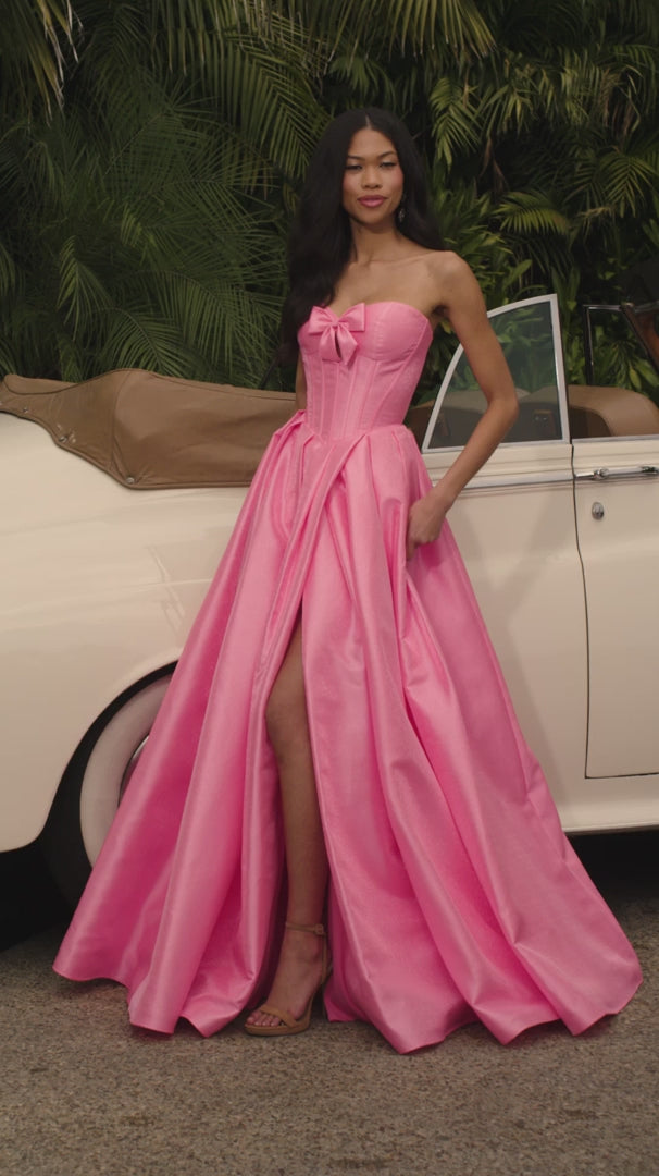 Ashley Lauren Style 12264 is a long prom dress designed for pageant and formal evening events. This elegant gown features Ashley Lauren's signature attention to fit and detail, creating a flattering silhouette that stands out on stage and in photos.

Available Colors: Black, Lilac, Pink, Red, Rose Gold, White, Yellow

This Ashley Lauren dress is an ideal choice for prom, pageant competitions, formal galas, and red carpet events.

Designer: Ashley Lauren
Style Number: 12264