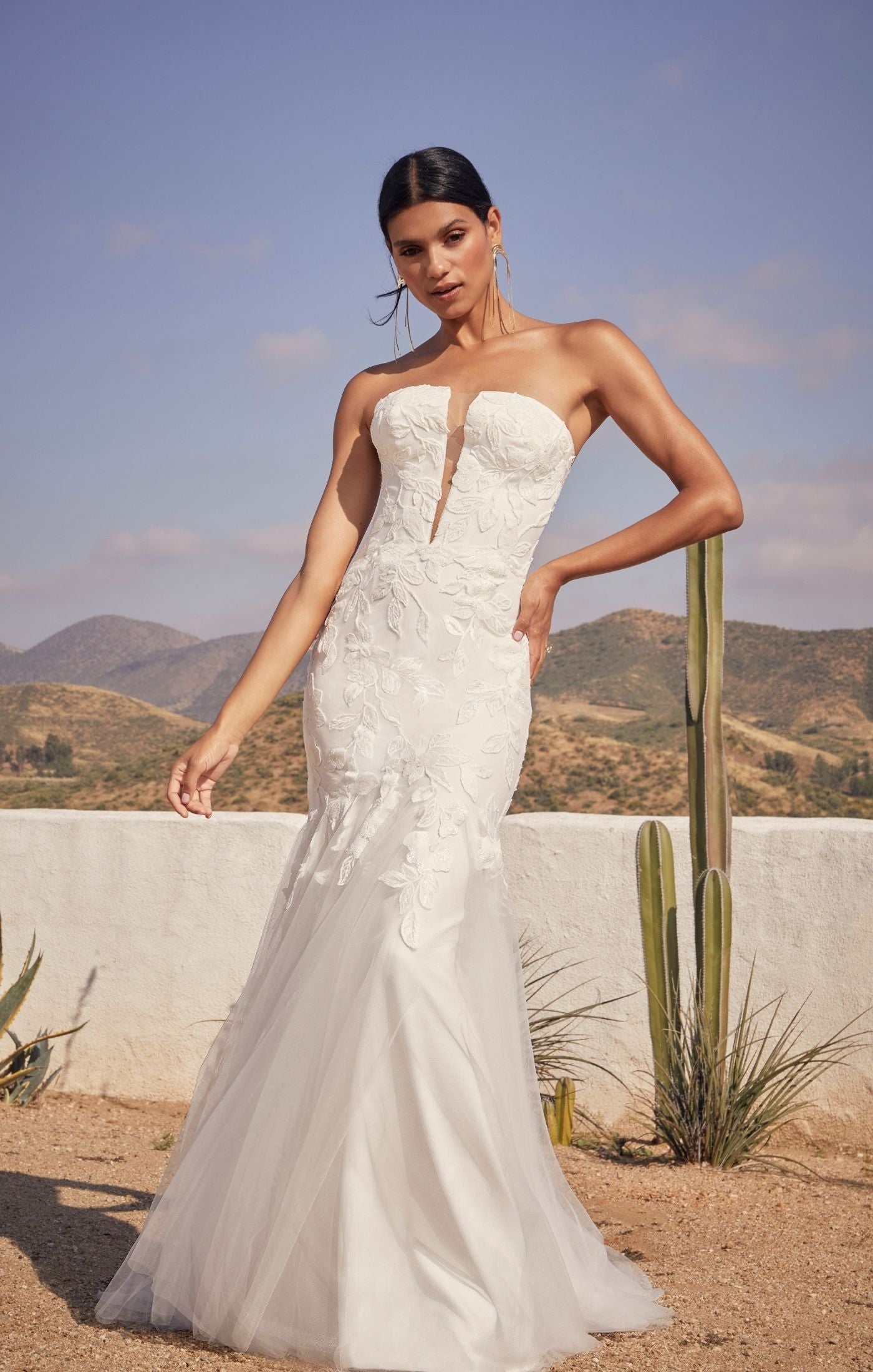 Casablanca Beloved BL432 Colt Mermaid Strapless Embroidered Sequin Floral Lace Deep V-Neck Wedding Gown 22 / N/I