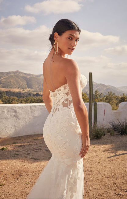 Casablanca Beloved BL432 Colt Mermaid Strapless Embroidered Sequin Floral Lace Deep V-Neck Wedding Gown 22 / N/I