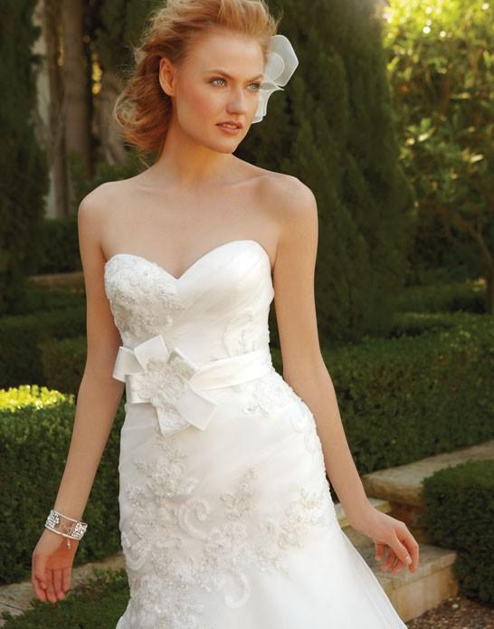 Casablanca Bridal 2043 Size 10 Wedding Dress Ruffle Bridal Gown Strapless Casablanca Bridal 2043 Size 10 Wedding Dress Ruffle Bridal Gown Strapless