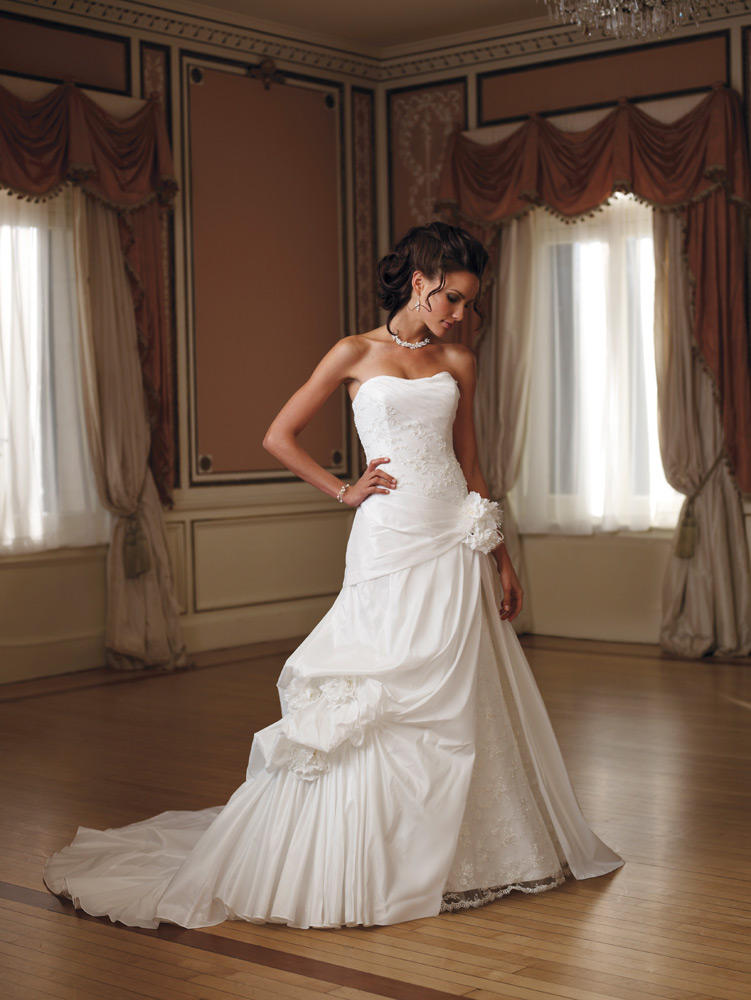 Mon Cheri Bridal 29261 Size 16 Lace Wedding Dress Detachable Overskirt
