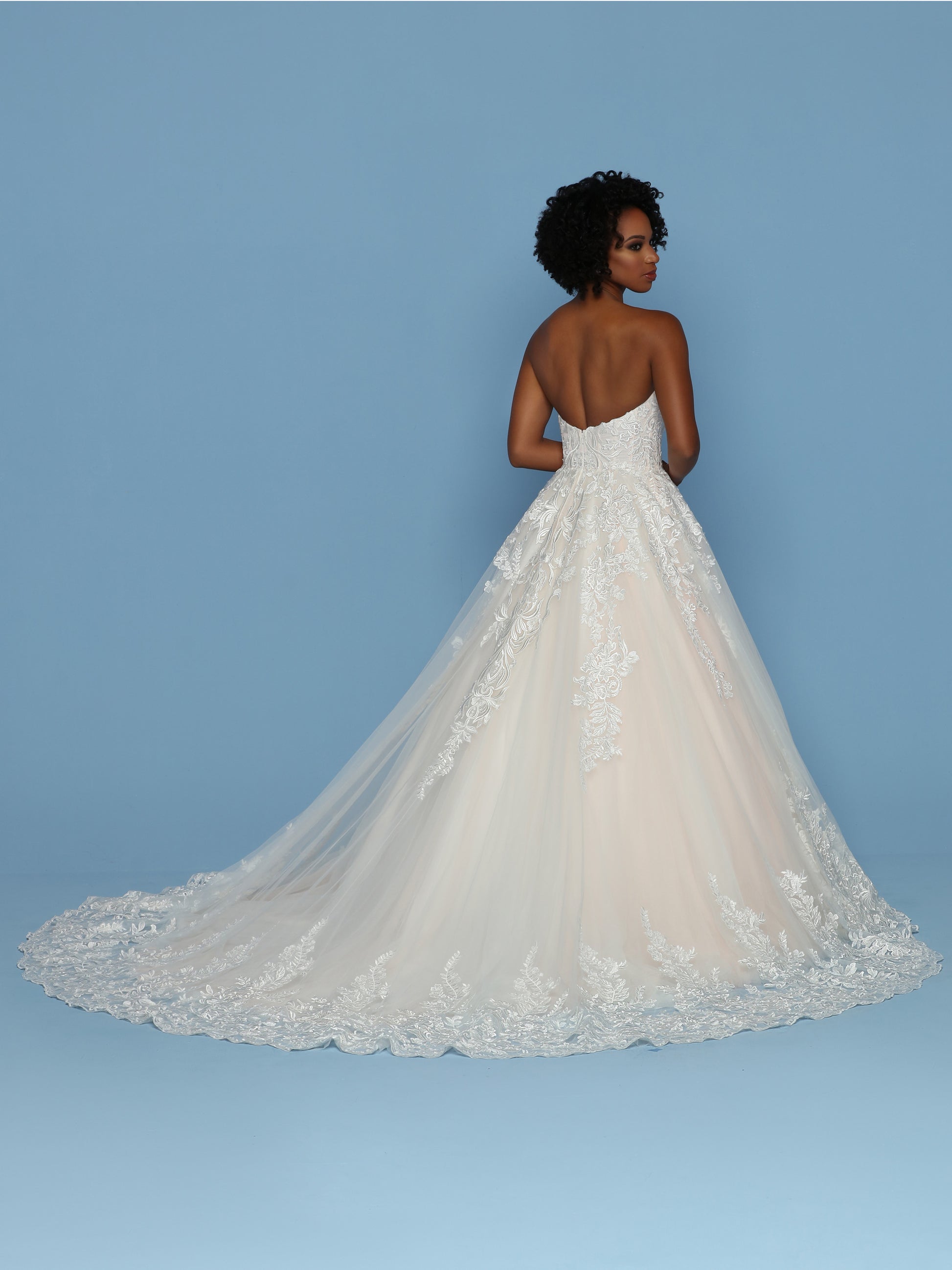 Davinci Bridal 50560 has a fitted strapless Sweetheart neckline with an embroidered lace bodice cascading into the tulle skirt. Full A Line Skirt Features a Lush Lace Edge around the hem and train.  Available for 1-2 Week Delivery!!!  Available Sizes: 2,4,6,8,10,12,14,16,18,20  Available Colors: Ivory/Blush, Ivory/Ivory