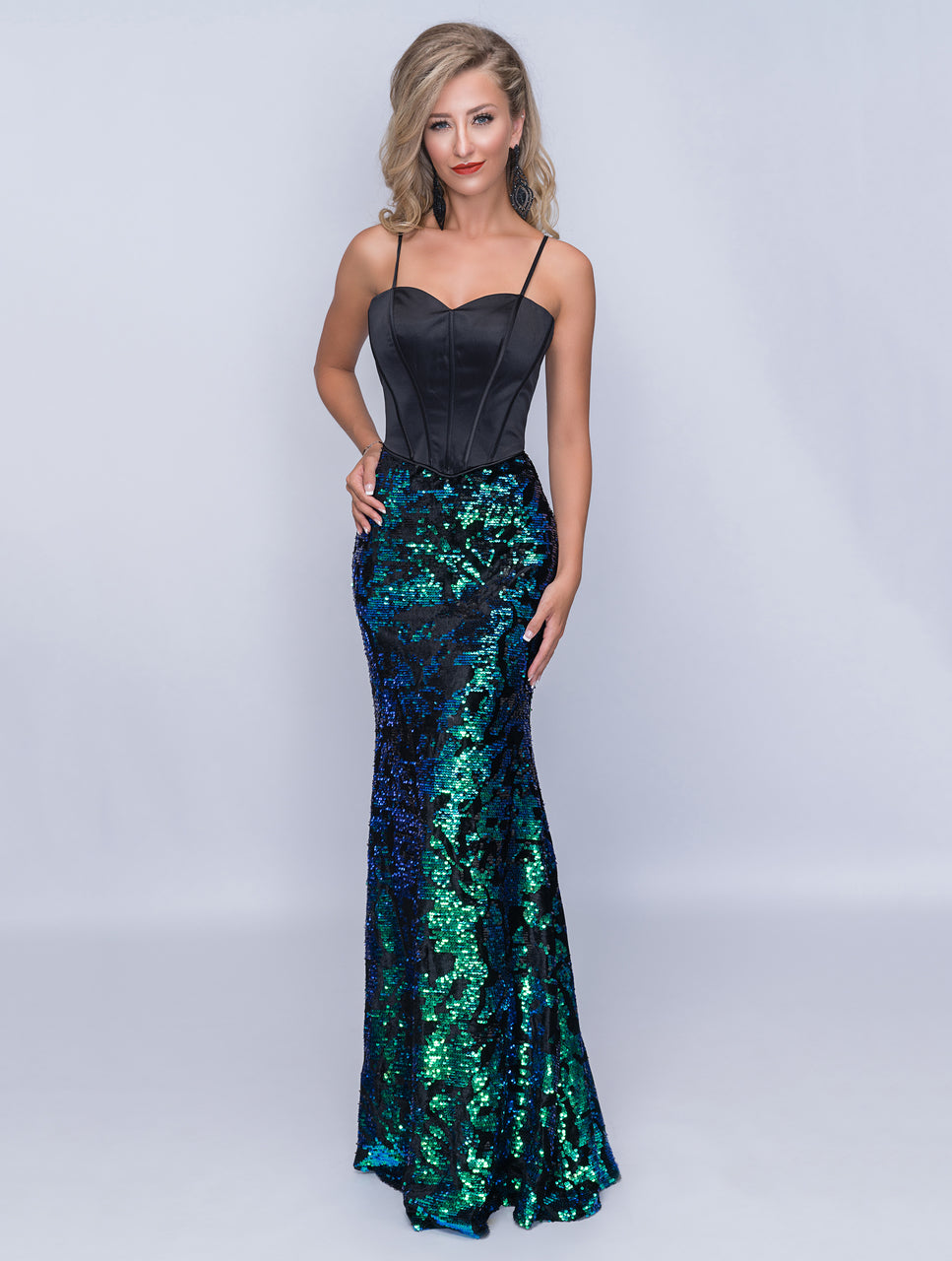 Nina Canacci 6506 Size 6 Mermaid Velvet Sequin Pageant Dress Prom Corset Gown