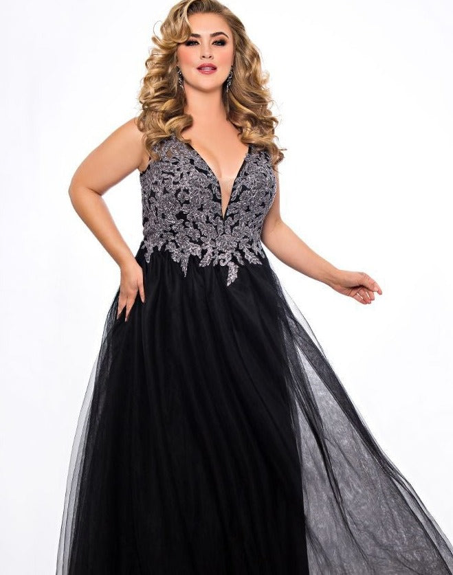 Sydneys Closet SC7298 V neckline sleeveless embellished applique lace bodice and tulle skirt prom dress evening gown ball gown  Available colors: Black Silver