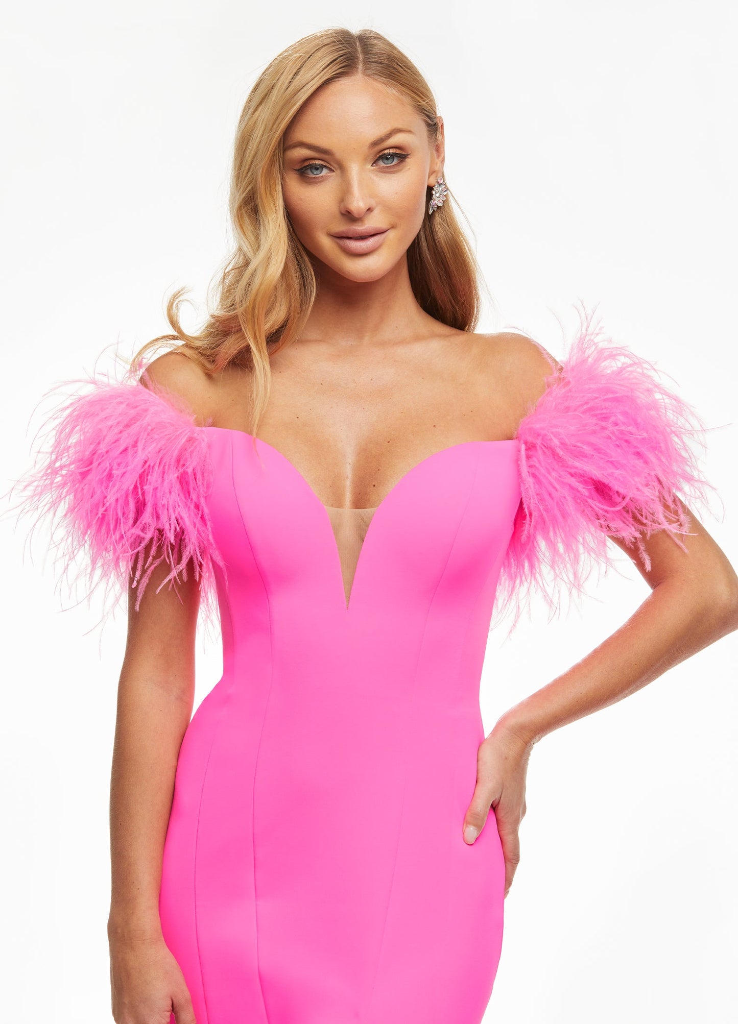 Ashley-Lauren-11101-hot-pink-prom-dress-front-close-up-two-tone-plunging-sweetheart-neckline-off-the-shoulder-feather-wrap-left-leg-slit