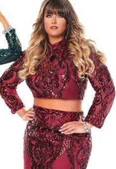 Envious Couture E1463 is a Plus Sized Prom Dress, Pageant Gown & Formal Evening Wear. This Dress is a two piece long sleeve sequin fitted prom dress evening gown. 1463 Perfect for Plus Size Holiday Party Dress  Color:  Burgundy  Size:  24