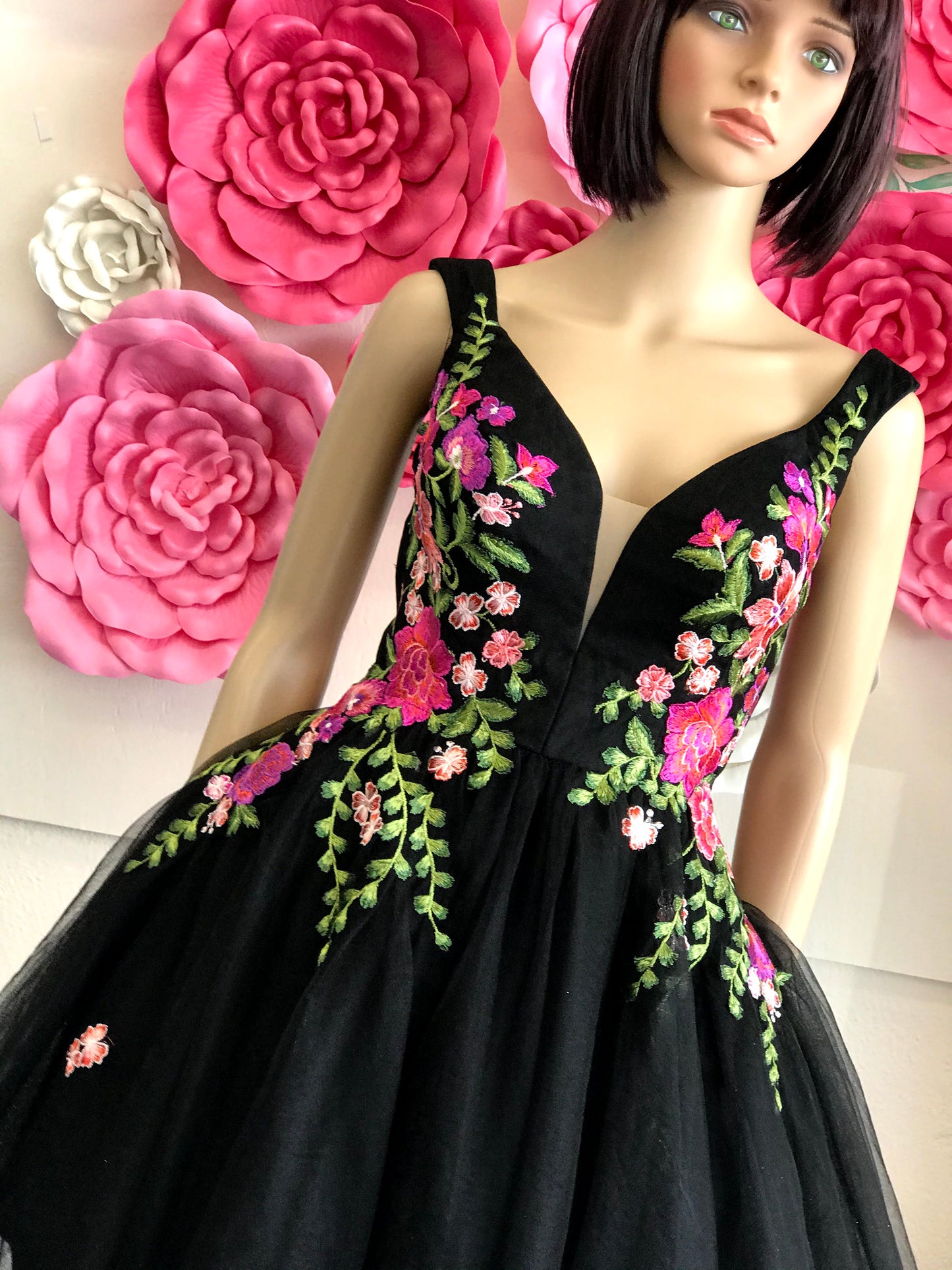 Envious Couture 1317 Size 6 Short Fit & Flare Floral Prom Dress Homecoming Country