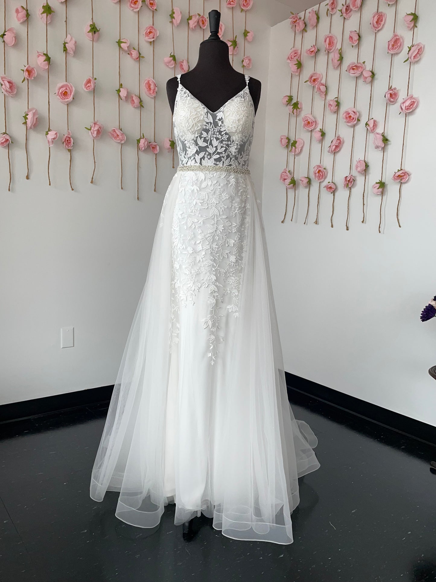 Jovani JVN02260 Size 18 Long Lace overskirt Wedding Dress Prom Gown Sheer