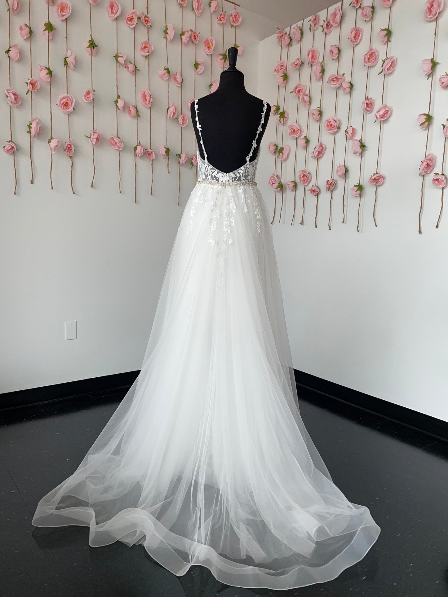 Jovani JVN02260 Size 10 Long Lace Embellished Belt Prom Dress Pageant Gown Tulle