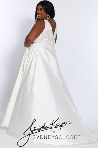 Johnathan Kayne for Sydneys Closet JK2016 Stingray halter neckline fitted lace plus size prom dress with flowy taffeta over skirt JK 2016 Evening gown pageant gown, wedding dress  Available colors:  Ruby Red/Nude, Emerald Green/Nude, Onyx/Nude, Fuchsia/Fuchsia, Ivory/Nude  Available sizes:  14-24 