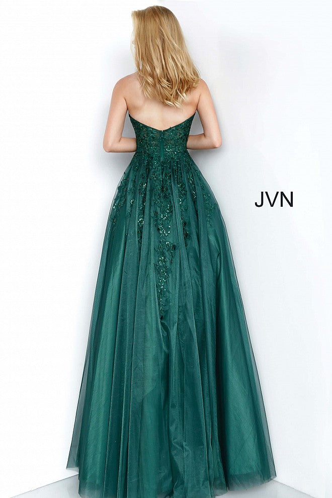 JVN00915 back view of dress with zipper Floor length prom ballgown, embroidered illusion bodice, strapless sweetheart neckline in emerald.