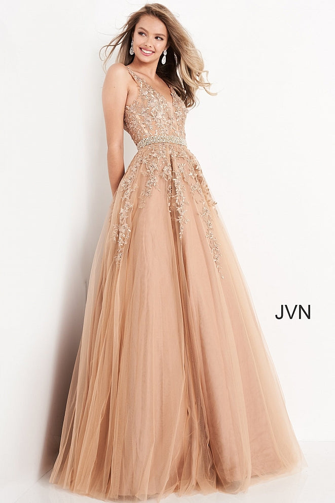 Jovani JVN00925 is a Stunning Tulle Ballgown with a Plunging neckline And Crystal Waistband. Embellished Lace Bodice & Tulle Skirt with appliques spilling onto the skirt. Beautiful Gown! JVN 00925 