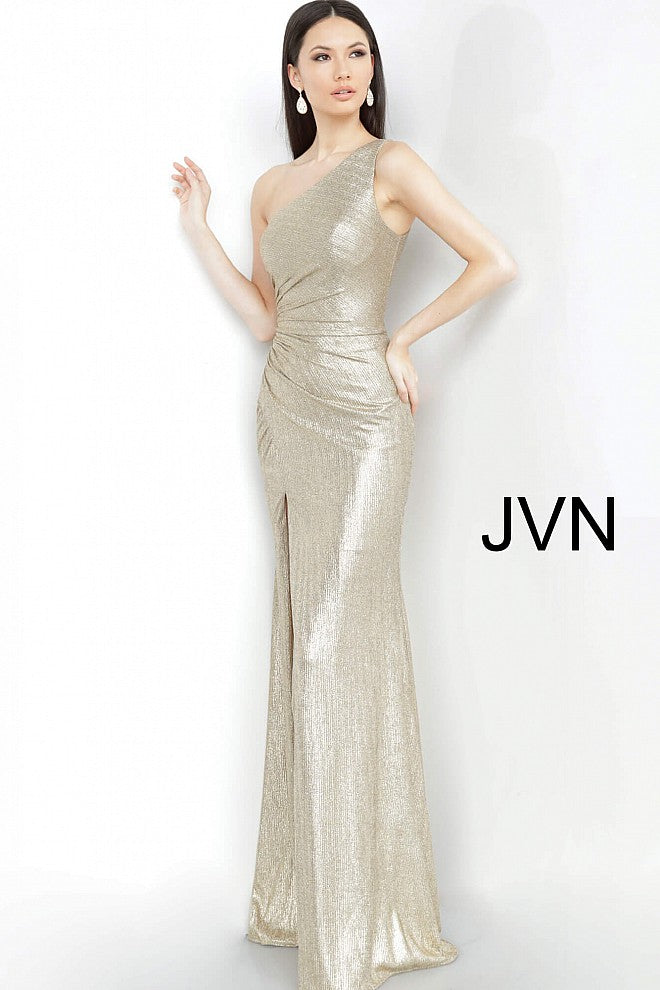 JVN4734 is a Gold Long One shoulder Metallic Shimmer Prom Dress with a ruched bodice and slit in the skirt.