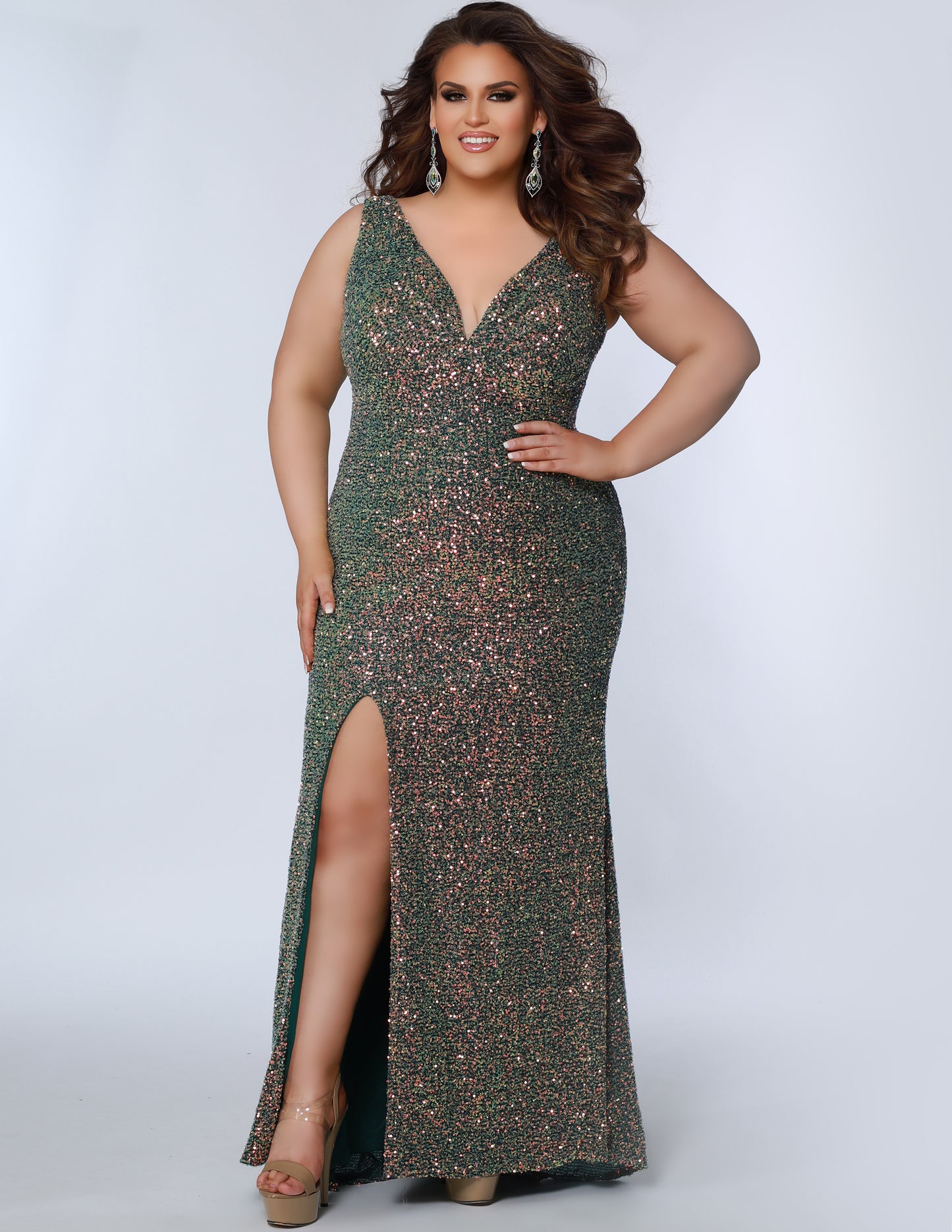 Treat yourself to a little elegant vibes in Sydney's Closet SC7339 Sleeveless Plus-Sized Prom Dress! With a V-Neckline and long-gown silhouette, you’re sure to be a showstopper. And, with a slit added to the mix, you're sure to be doin' the most on the dance floor. Puttin' on the glitz has never been so easy!