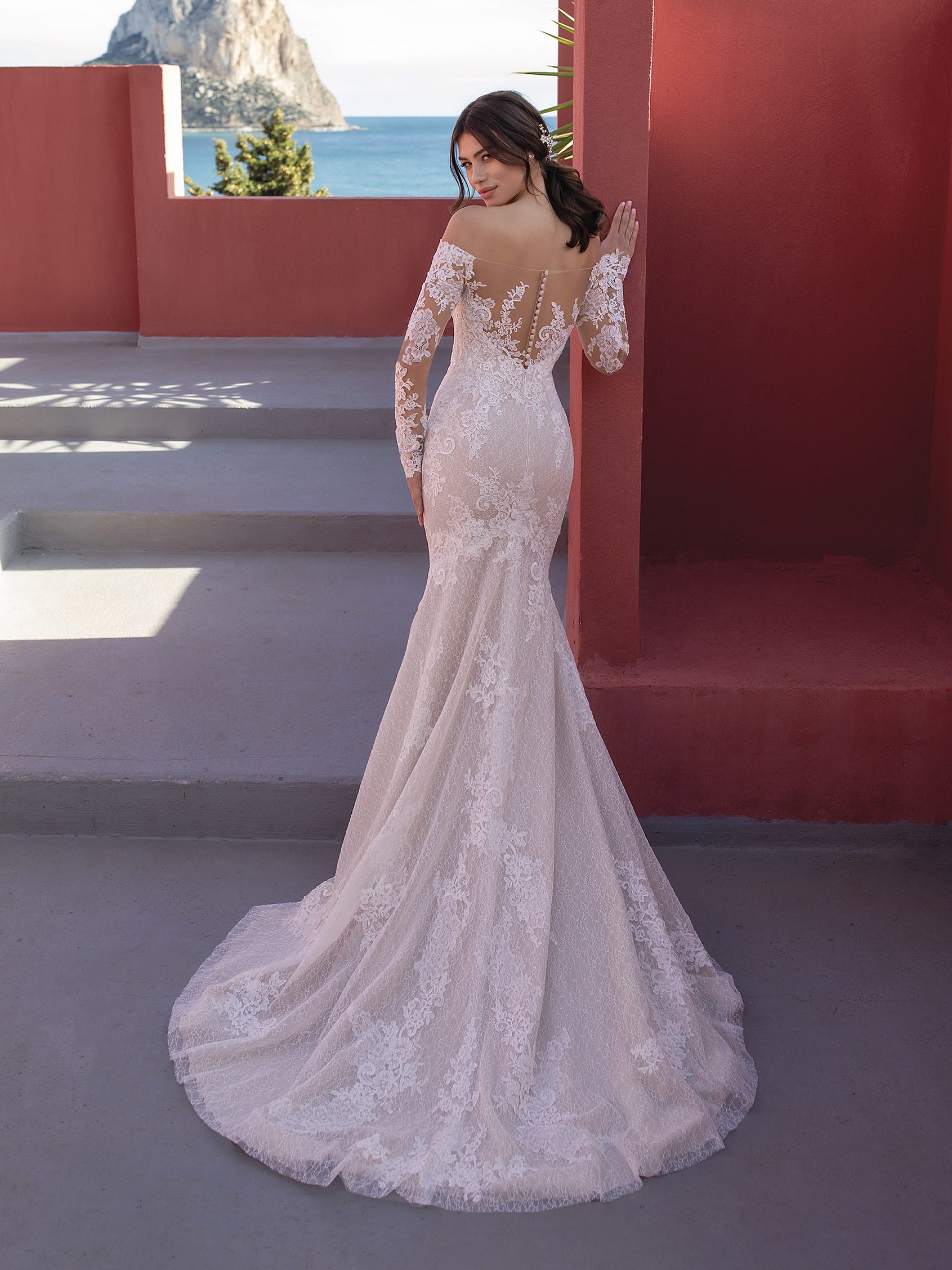 White One Bridal LILY Size 12 Lace Mermaid Wedding dress off the shoulder Long White One Bridal LILY Size 12 Lace Mermaid Wedding dress off the shoulder Long