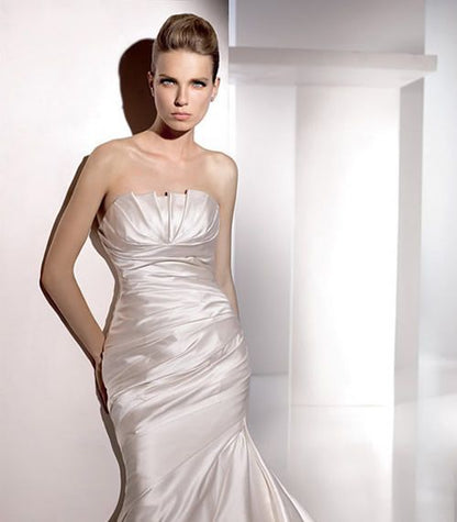 Pronovias Esmirna Size 16 Satin Wedding Dress Mermaid