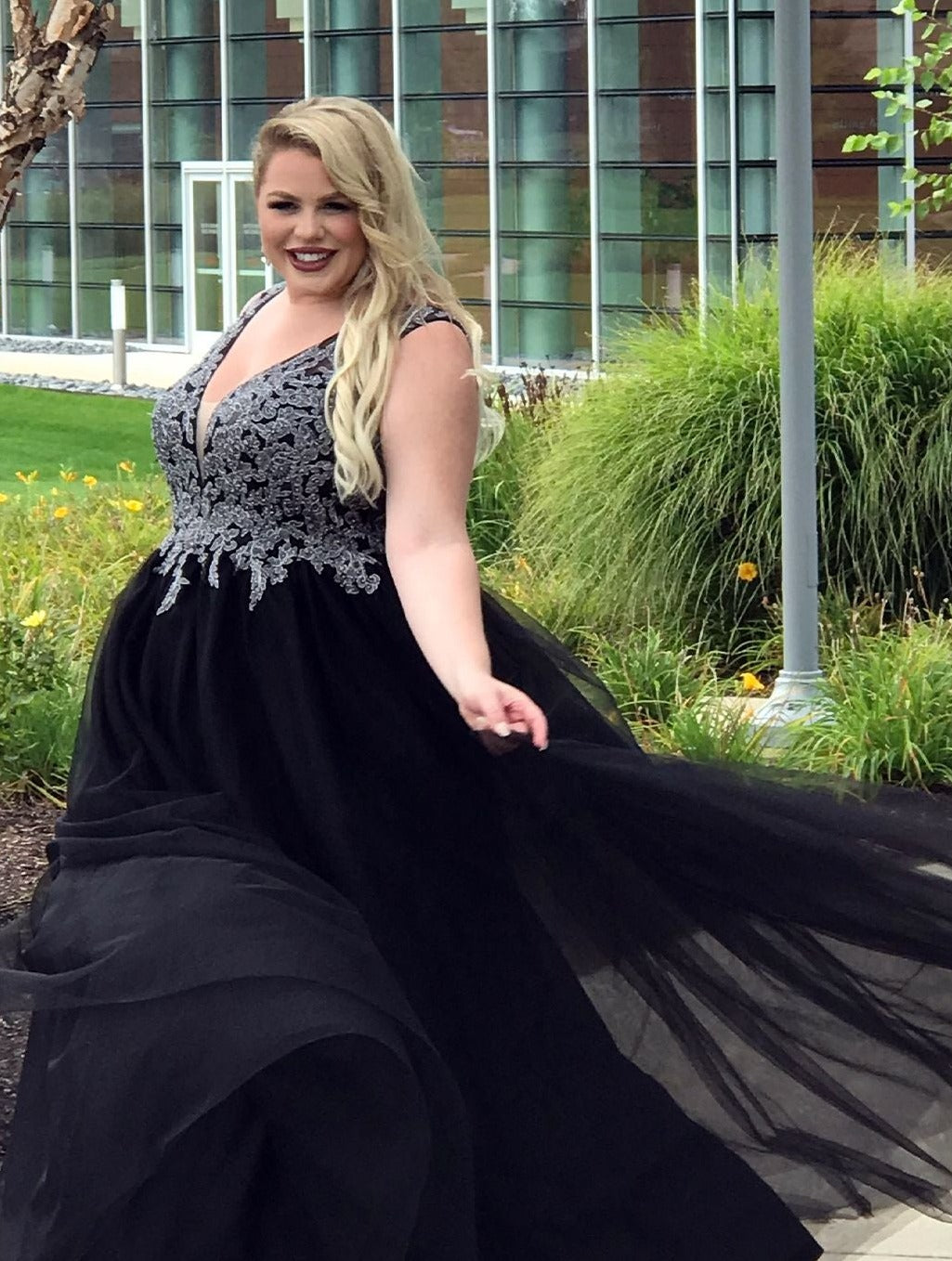 Sydney's Closet SC7298 V neckline sleeveless embellished applique lace bodice and tulle skirt prom dress evening gown ball gown  Available colors: Black Silver  Available sizes:  14, 16, 18, 20, 22, 24, 26, 28, 30, 32, 34, 36, 38, 40 