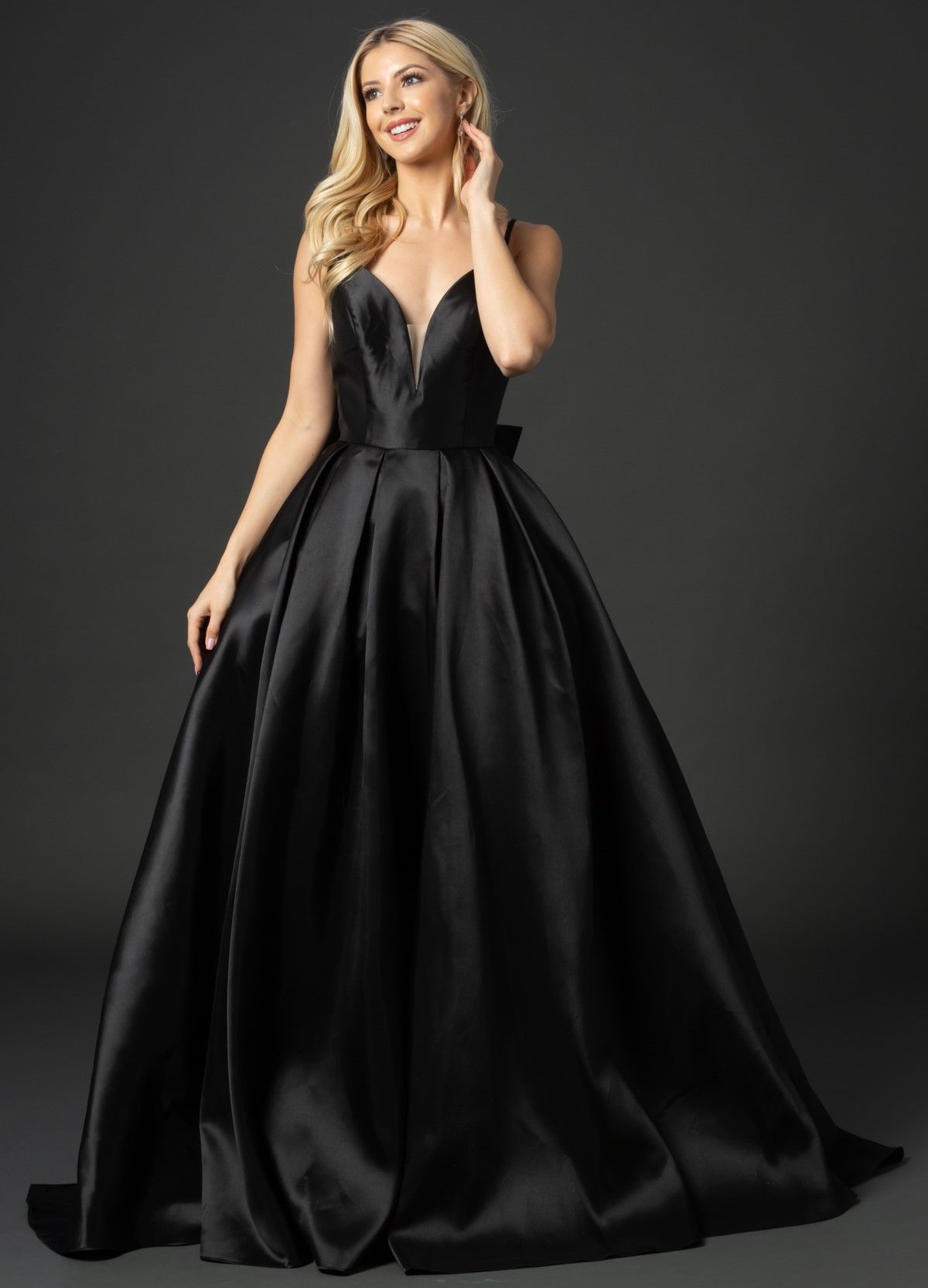 Nina Canacci B1900 Size 0 Black satin prom dress ballgown bow Formal Gown